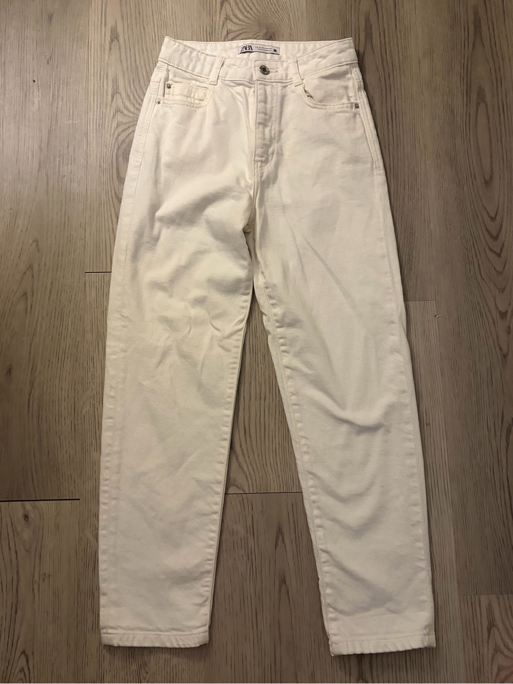 Zara High-Rise Straight Jeans